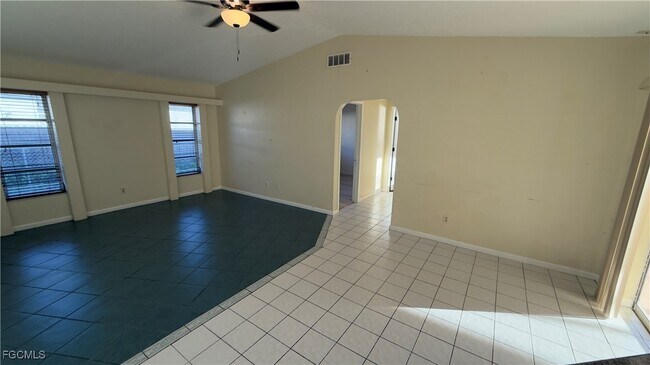 Building Photo - 516 Archer Pkwy W