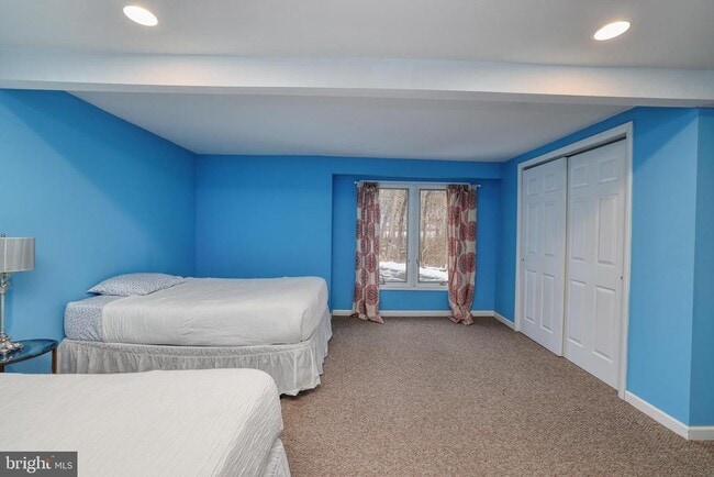 Building Photo - 5496 York Rd.