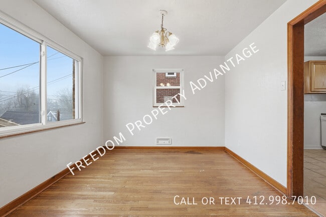 Building Photo - 2238 Lutz St