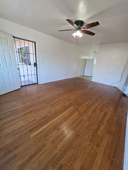 Building Photo - 4415 Rosebud Ln