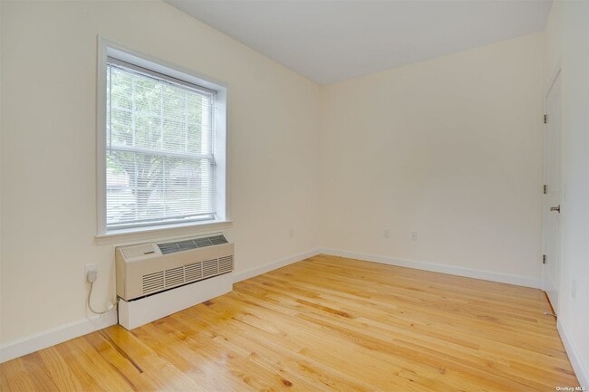Building Photo - 15031 12th Ave