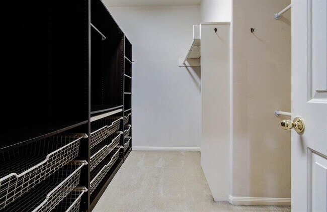 Building Photo - 14543 Bergenia Dr