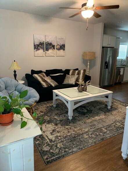 Building Photo - Northern Village @ Ross Park