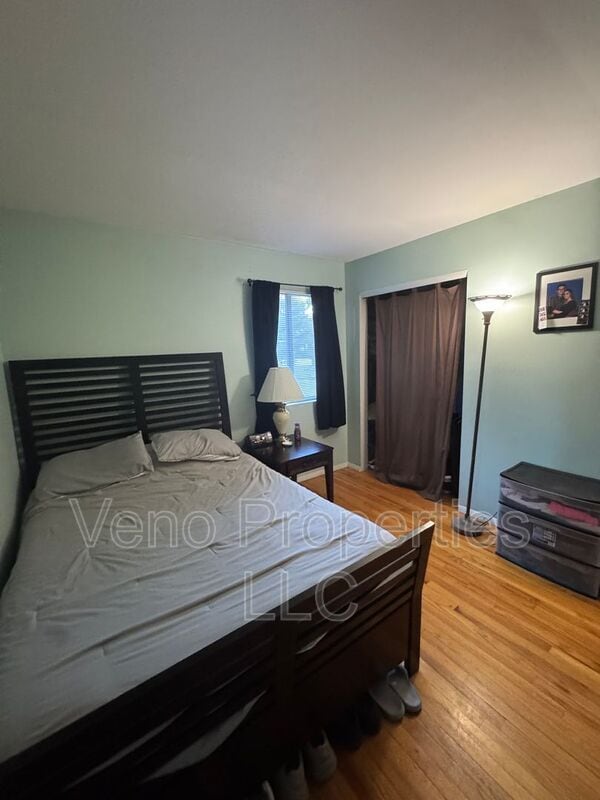 Building Photo - 13 Orenda Spring Dr