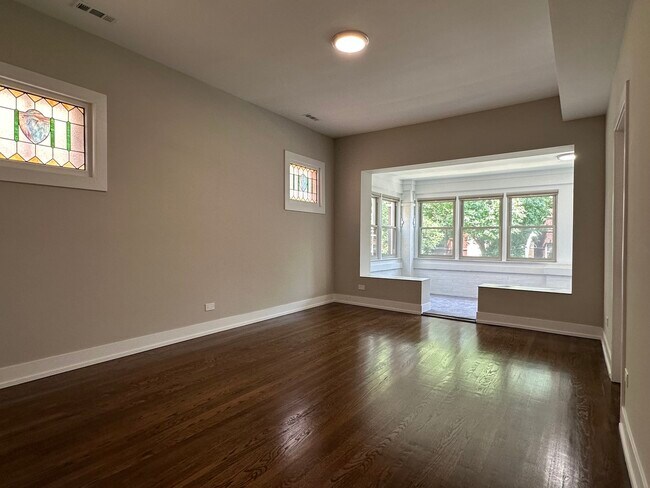 Building Photo - 4714 N Talman Ave