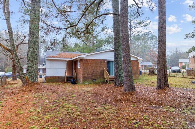 Building Photo - 1445 Thelbert Dr