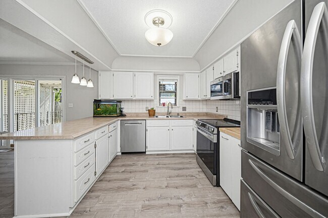 Building Photo - Please View 3D Virtual Walk-Through Before Scheduling a Showing