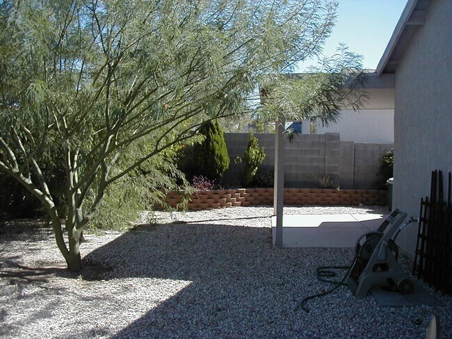 Building Photo - 10031 E Arizona Sunset Dr