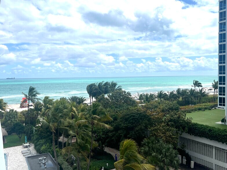 Building Photo - 2401 Collins Ave