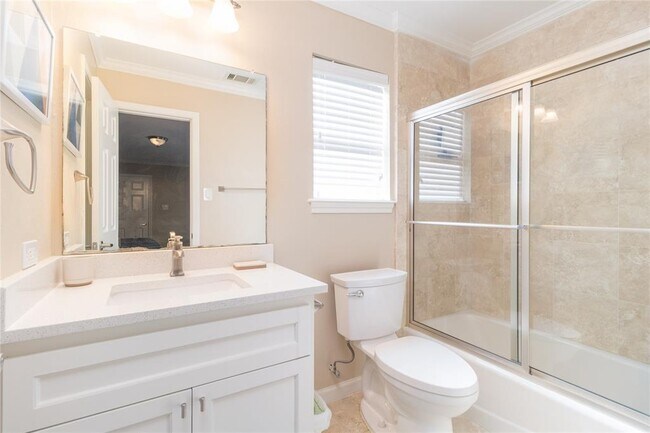 Building Photo - 4607 Breezy Point Dr