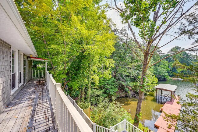 Building Photo - 4984 Webster Rd