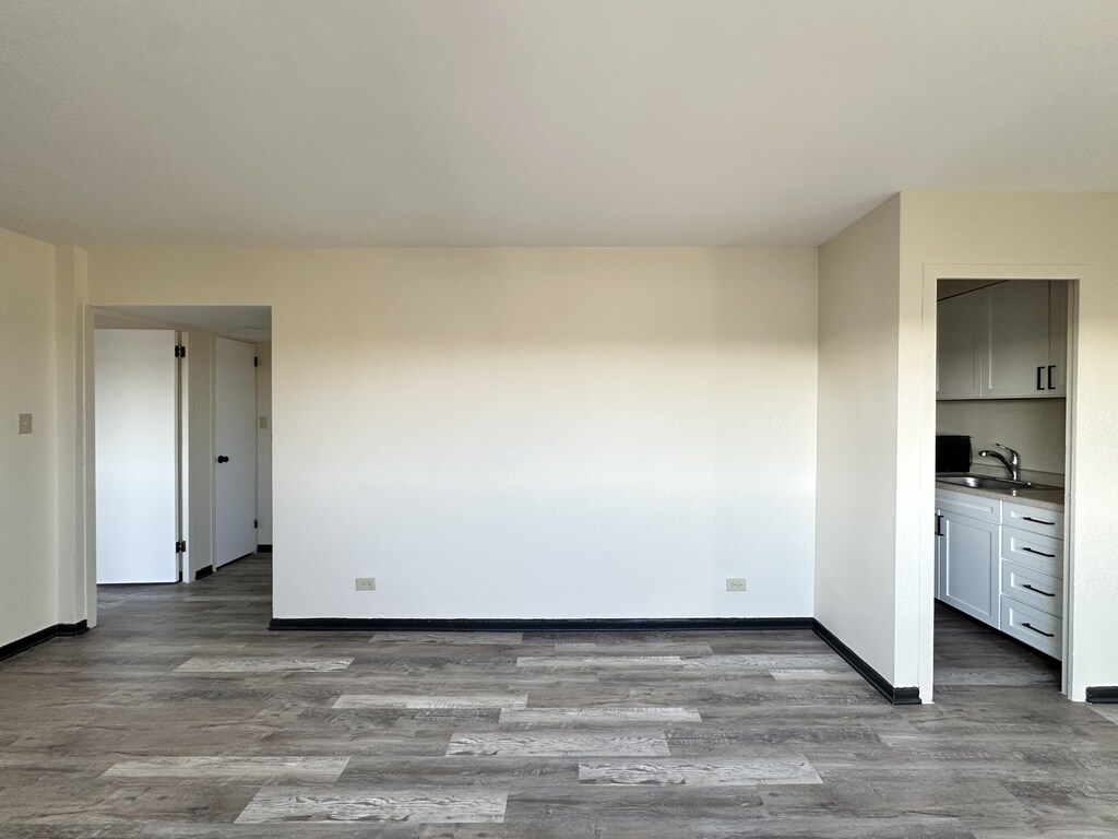 Building Photo - 1400 Chicago Ave