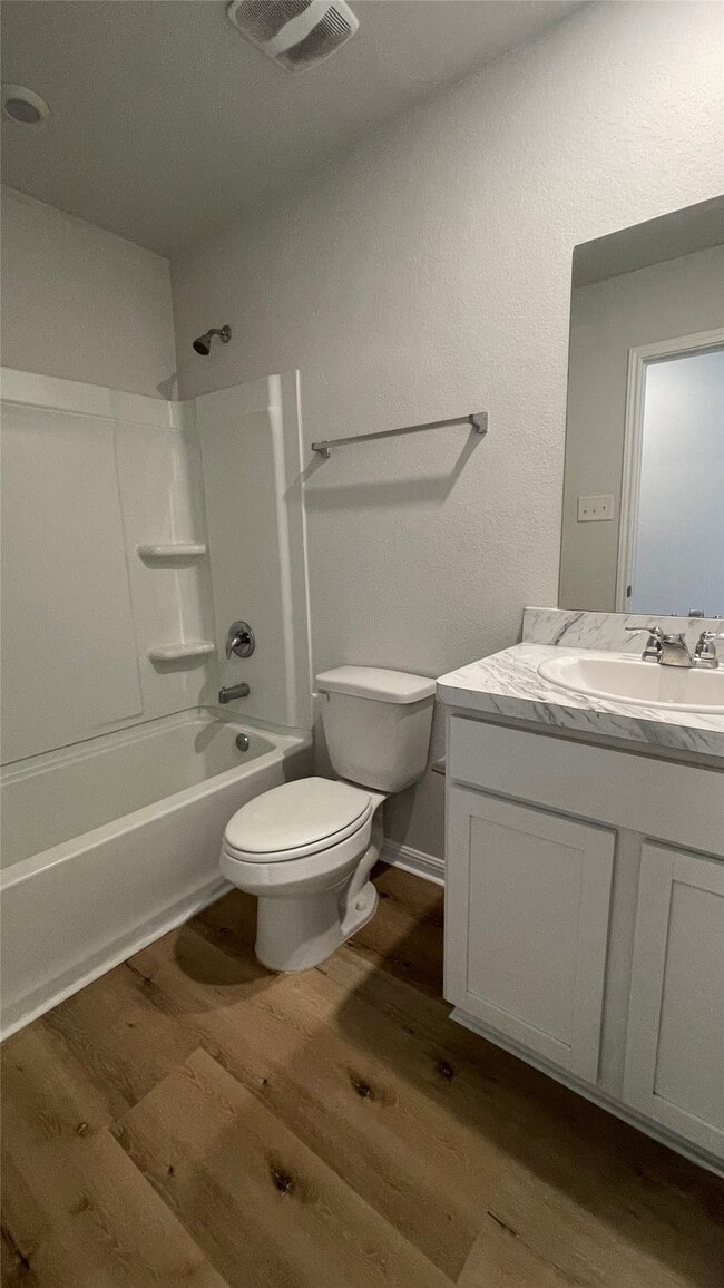 Building Photo - 958 Rd 5702