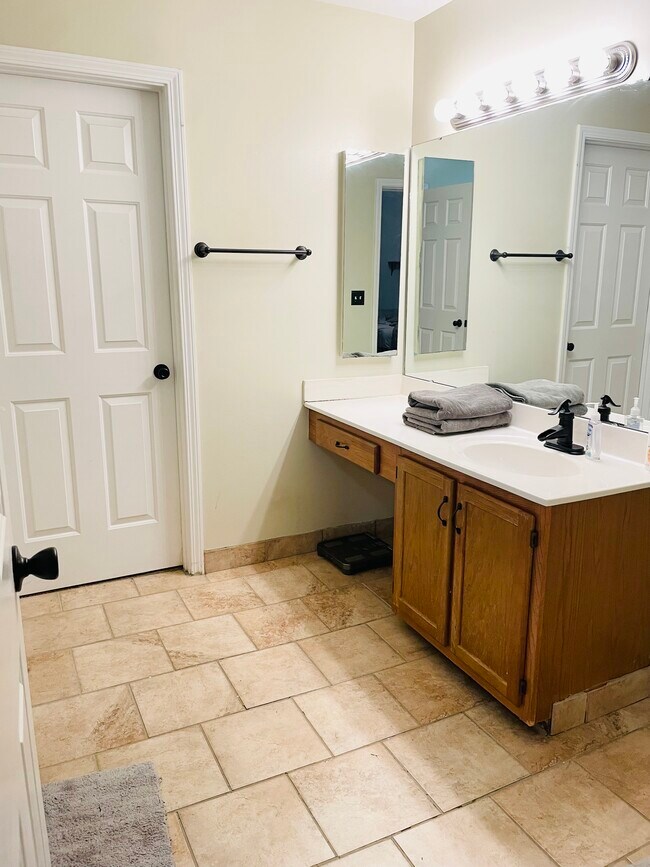 Building Photo - 205 Marcie Rush Ln