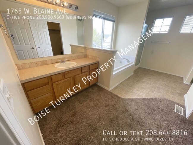 Building Photo - 1765 W Blaine Ave