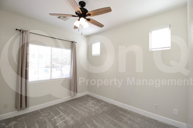 Building Photo - 19350 E Carriage Way