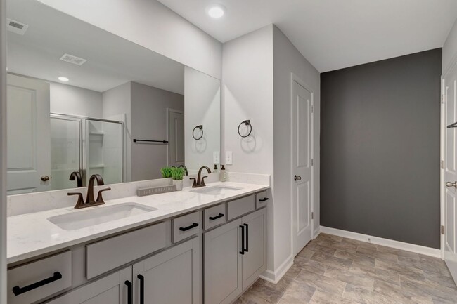 Building Photo - BRAND NEW 3 BEDROOM 3 BATH TOWNHOME WITH U...