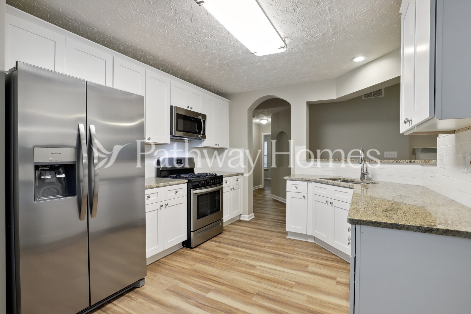 Building Photo - 210 Silver Arrow Cir