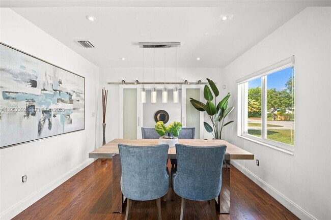 Building Photo - 166 NW 100th Terrace