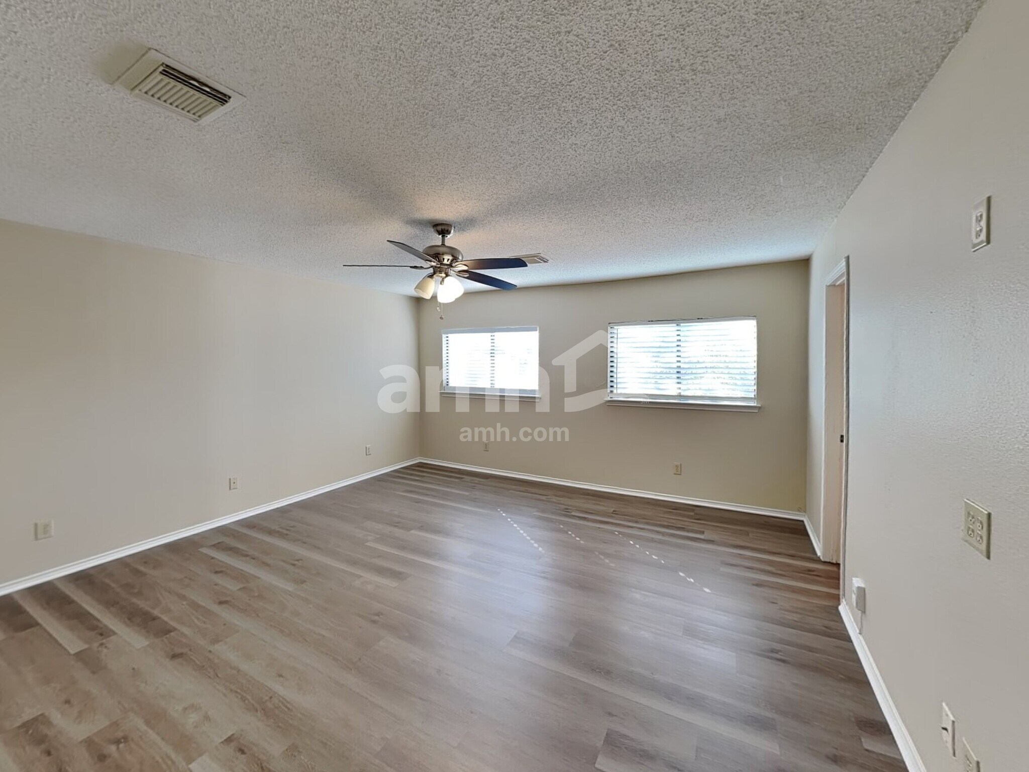 Building Photo - 8319 Tavern Pt