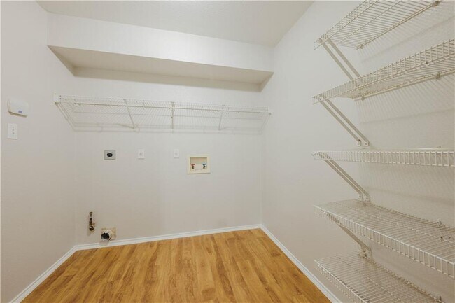 Building Photo - 2905 Rainy River Dr
