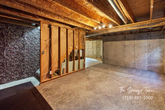 Building Photo - 2770 Richmond Dr