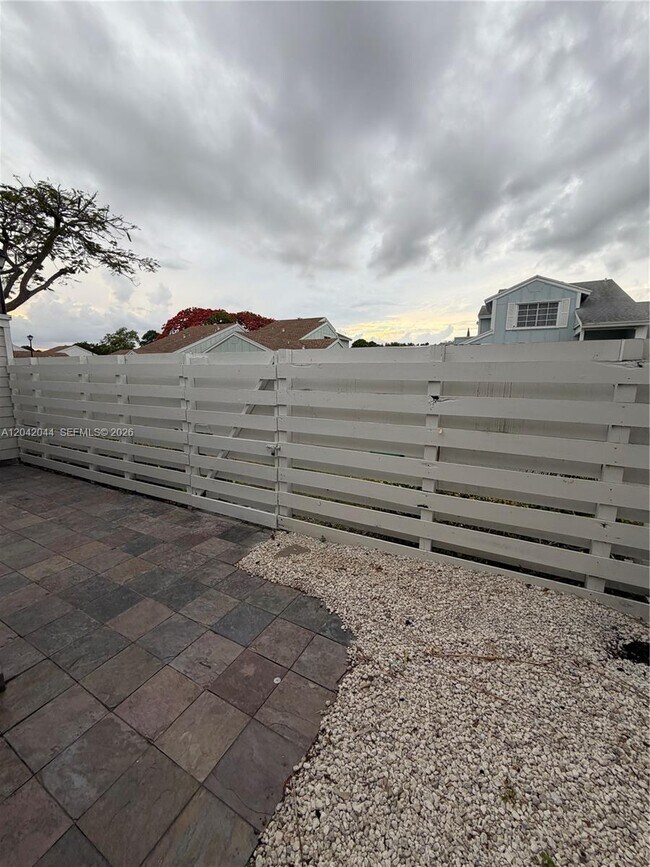 Building Photo - 13712 SW 149th Cir Ln
