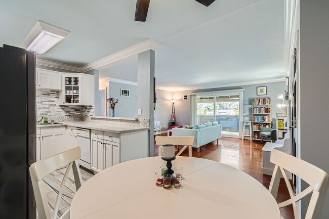 Building Photo - Spacious 3BR in Chula Vista – Renovated Ki...