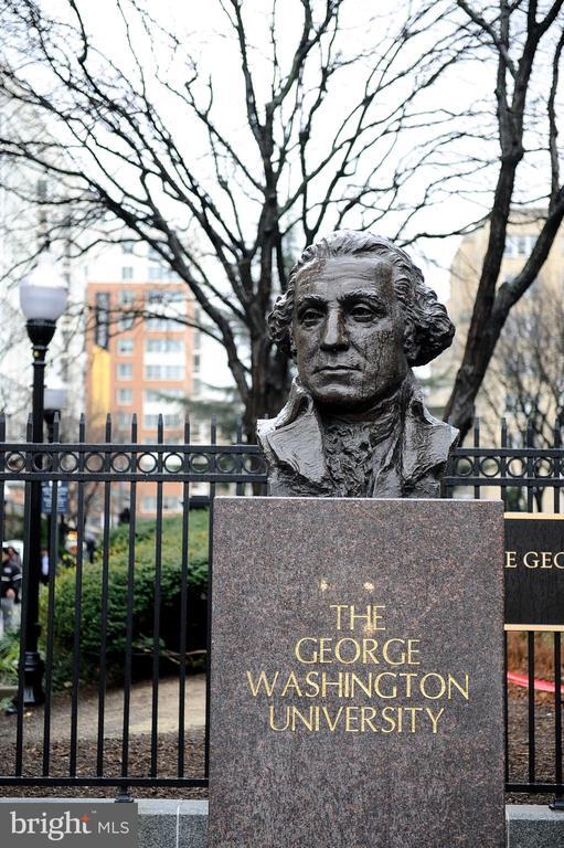 Building Photo - 2425 L St NW