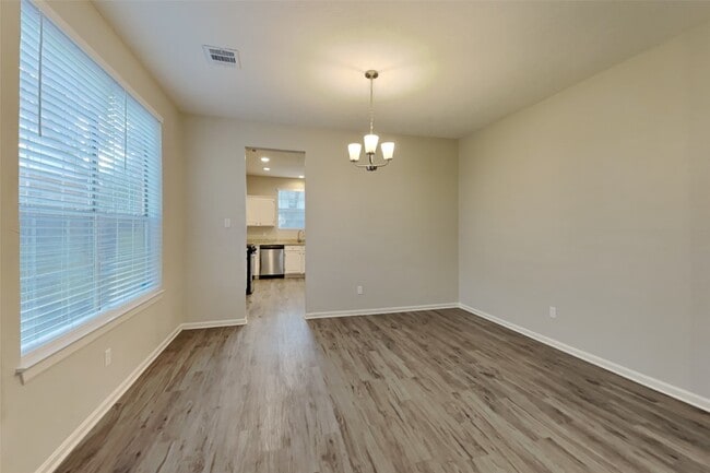 Building Photo - 4906 Echo Falls Dr