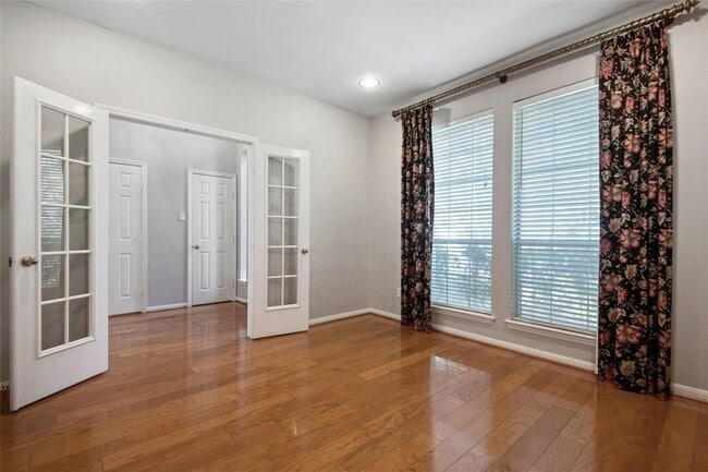 Building Photo - 35 N York Gate Ct