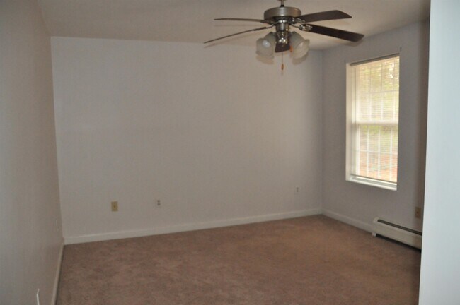 Building Photo - 147 High Rock Rd