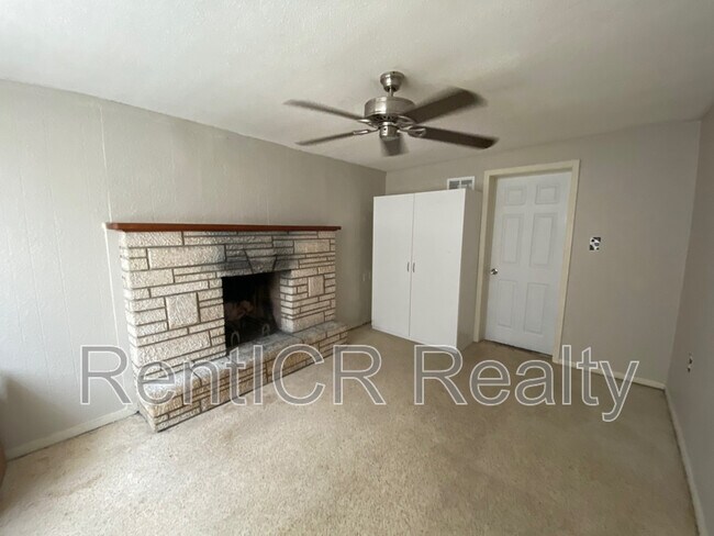 Building Photo - 4655 Koala Dr