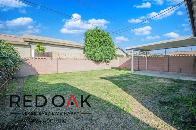 Building Photo - 15301 Woodruff Pl