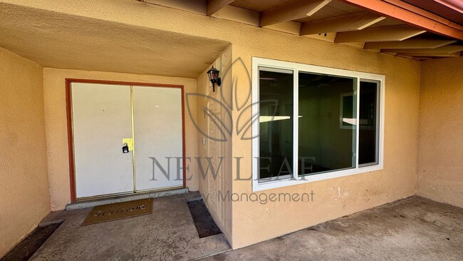 Building Photo - 970 W 14th St