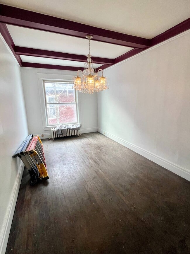 Building Photo - 163 Market St