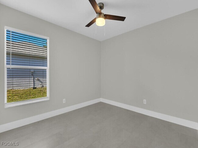 Building Photo - 1931 SW 36th Terrace