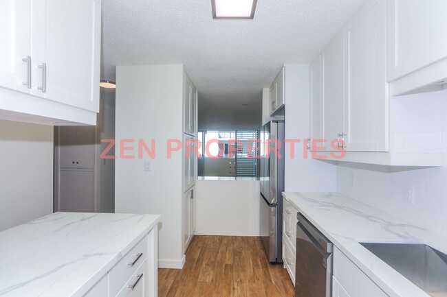 Building Photo - a 2 bedroom, 1.5 bath condo for rent at Ka...