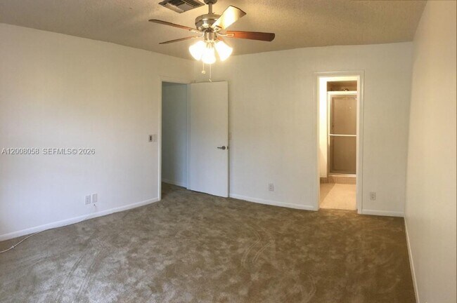 Building Photo - 40 Chestnut Cir