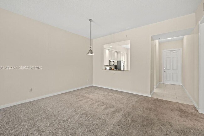 Building Photo - 17 Harbour Isle Dr W