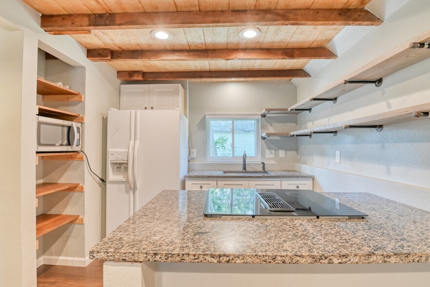 Building Photo - 431 N Franklin St