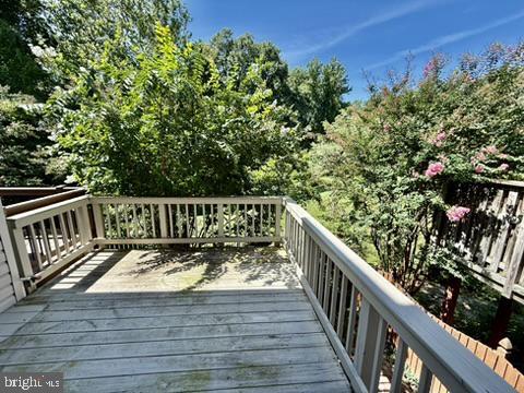 Building Photo - 832 Stonehurst Ct