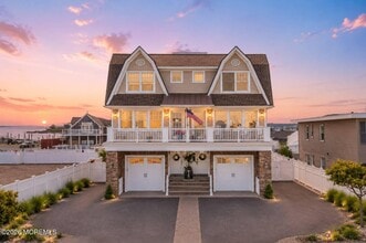 Building Photo - 1246 Ocean Ave