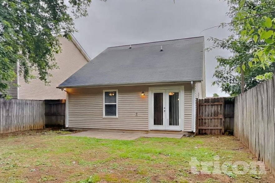 Building Photo - 257 Indian Park Dr