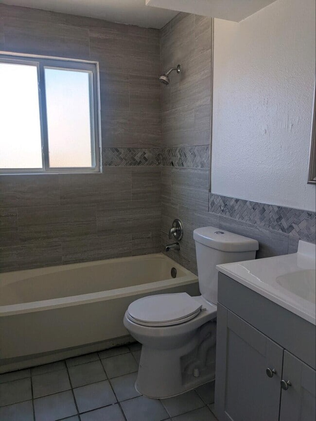 Building Photo - 11232 Wharf Cove Dr