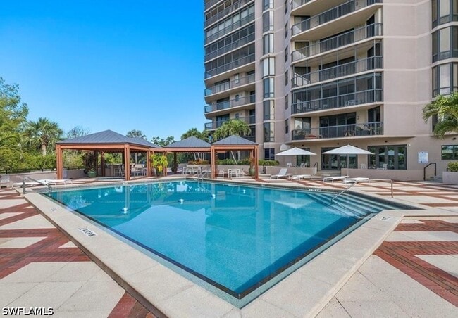 Building Photo - 6075 Pelican Bay Blvd