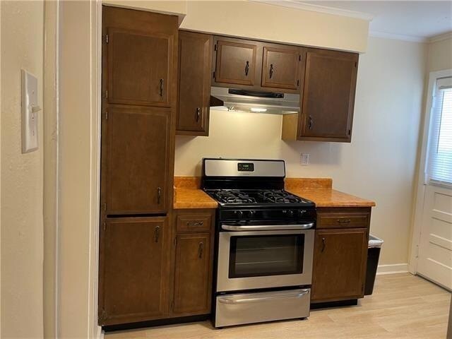 Building Photo - 750 Canton St