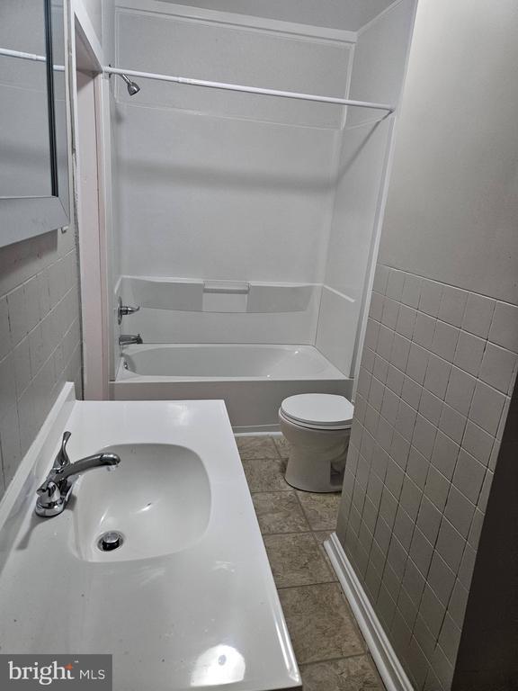 Building Photo - 10 W Frederick St