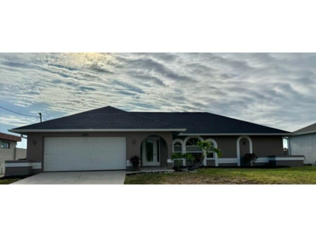 Building Photo - BEAUTIFUL 3 Bedroom 2 bath SOUTHWEST CAPE ...