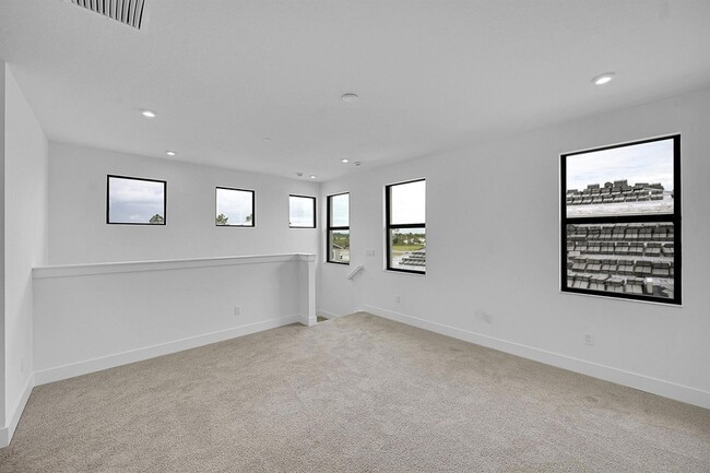 Building Photo - 13917 Vivant Dr